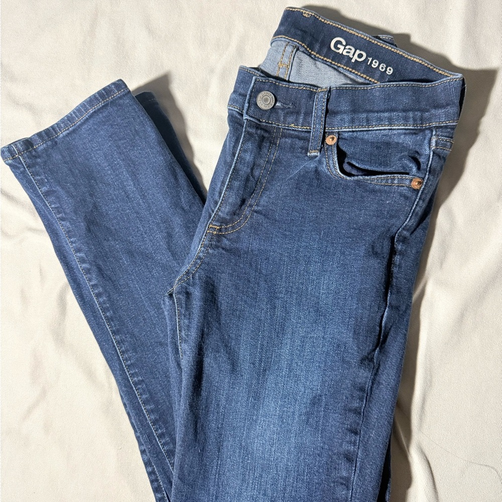 GAP Women's Classic Indigo Skinny Jeans